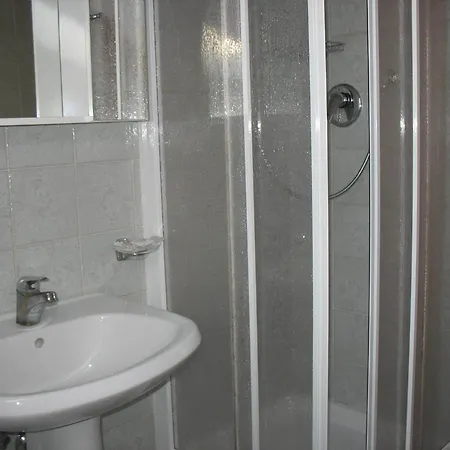 ベッド・アンド・ブレックファスト Bompadre 3*